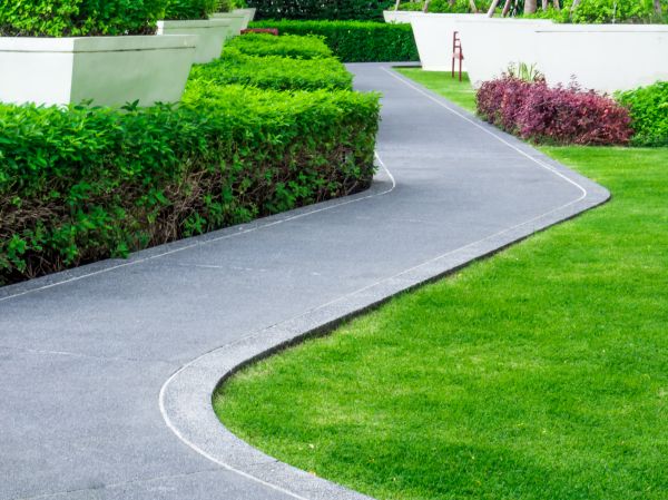 Cost of Walkway Curb Installation in Mooresville