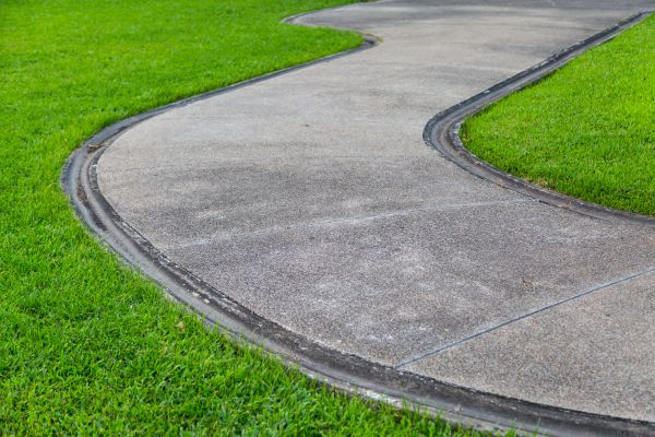 Cost of Concrete Sidewalk Construction in Mooresville