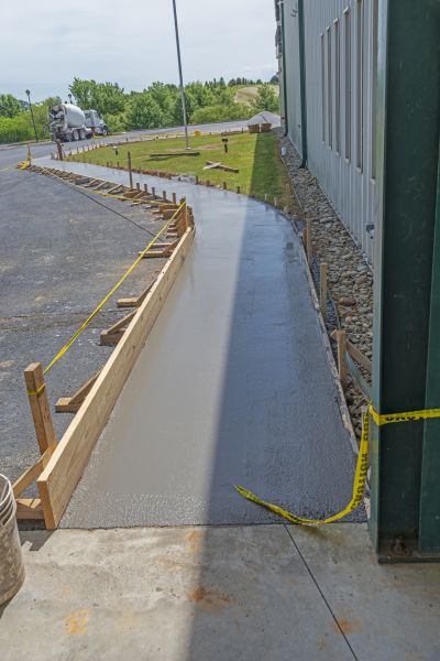 Cost of Concrete Sidewalk Paving in Mooresville