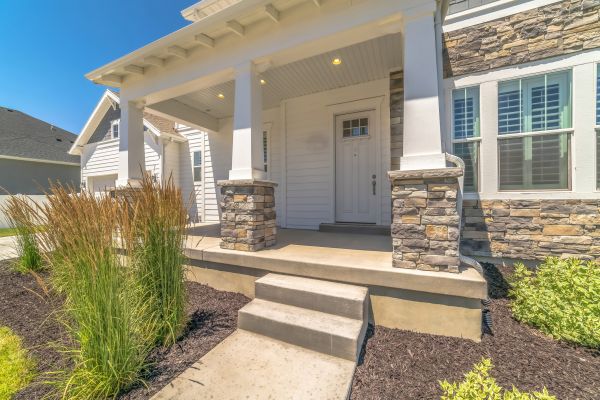 Cost of Steps Pouring in Mooresville