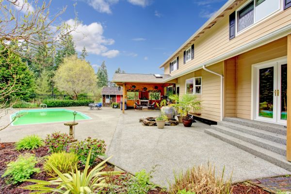 Cost of Pool Area Concreting in Mooresville